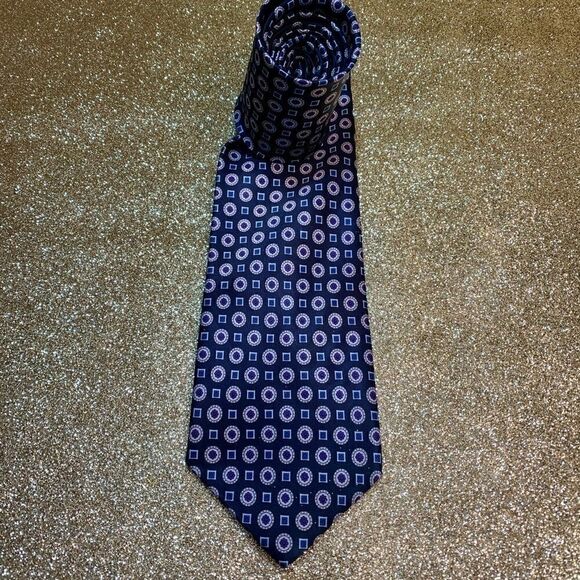 Geoffrey Beene Tie 56.5” - Picture 2 of 3